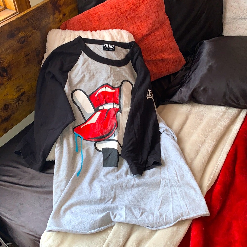2XL oversized cute filthy distressed Tee